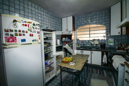 Casa à venda com 600m², 5 quartos e 5 vagasCozinha