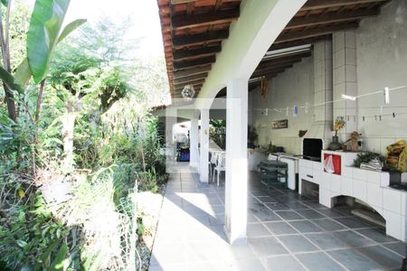 Casa à venda com 600m², 5 quartos e 5 vagasChurrasqueira