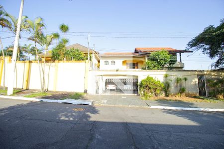 Casa à venda com 600m², 5 quartos e 5 vagasfachada 