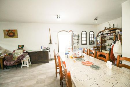 Casa à venda com 600m², 5 quartos e 5 vagasSala de Estar