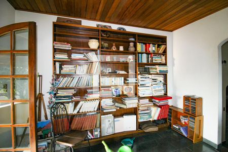 Casa à venda com 600m², 5 quartos e 5 vagasSala 2