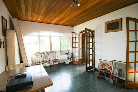 Casa à venda com 600m², 5 quartos e 5 vagasSala 2