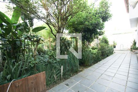 Casa à venda com 600m², 5 quartos e 5 vagasQuintal