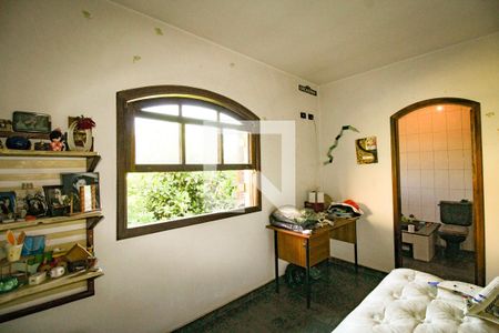 Casa à venda com 600m², 5 quartos e 5 vagasQuarto 3 - Suíte