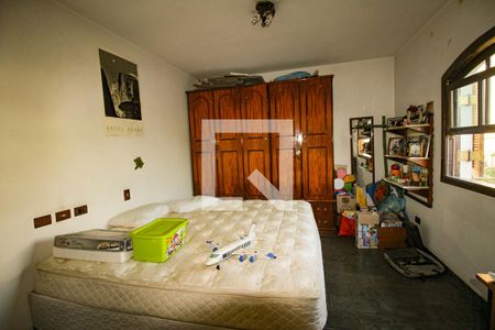 Casa à venda com 600m², 5 quartos e 5 vagasQuarto 3 - Suíte