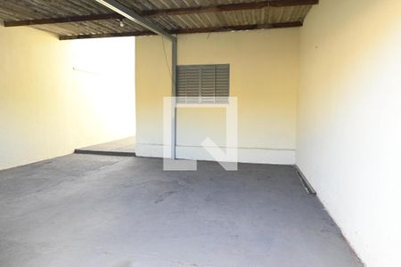 Garagem  de casa para alugar com 3 quartos, 60m² em Jardim Maria Inês, Aparecida de Goiânia