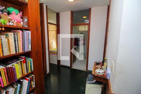 Corredor de casa de condomínio à venda com 5 quartos, 314m² em Botafogo, Rio de Janeiro