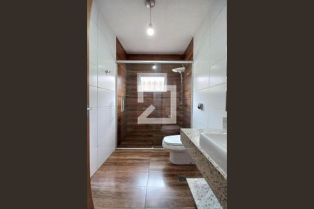 Casa à venda com 180m², 3 quartos e 3 vagasBanheiro