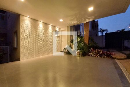 Casa de condomínio à venda com 390m², 3 quartos e 4 vagasGaragem 
