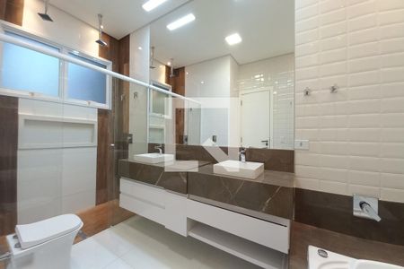 Casa de condomínio à venda com 390m², 3 quartos e 4 vagasBanheiro da Suíte 3