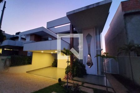 Casa de condomínio à venda com 390m², 3 quartos e 4 vagasFachada do Prédio