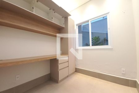 Casa de condomínio à venda com 390m², 3 quartos e 4 vagasEscritório