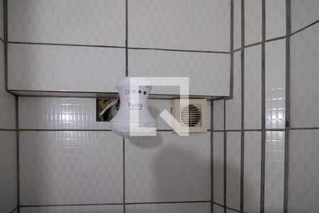 Banheiro de kitnet/studio para alugar com 1 quarto, 27m² em Bela Vista, São Paulo