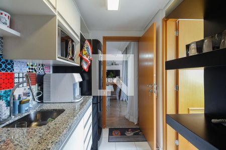 Apartamento à venda com 69m², 2 quartos e 2 vagasCozinha 