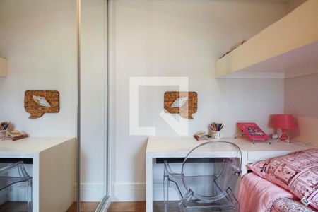 Apartamento à venda com 69m², 2 quartos e 2 vagasQuarto 