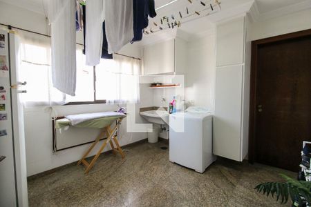 Apartamento para alugar com 242m², 5 quartos e 4 vagasÁrea de Serviço