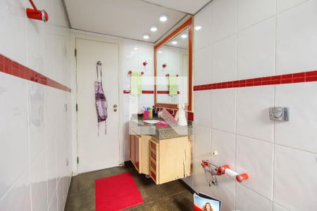 Apartamento para alugar com 242m², 5 quartos e 4 vagasBanheiro da Suíte 2