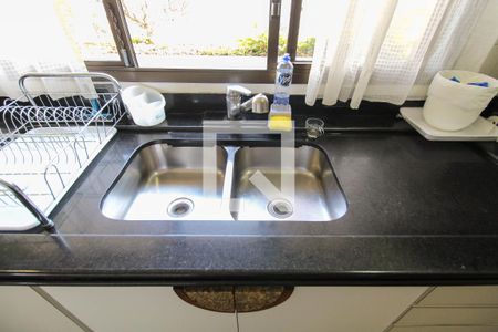 Apartamento para alugar com 242m², 5 quartos e 4 vagasCozinha