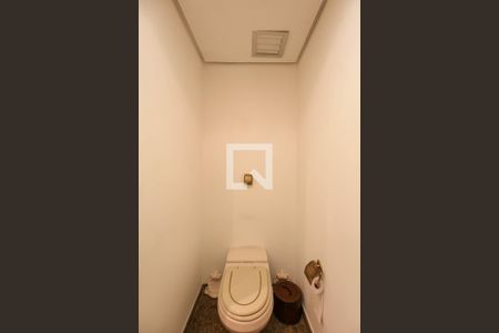 Apartamento para alugar com 242m², 5 quartos e 4 vagasLavabo