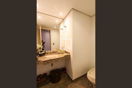 Apartamento para alugar com 242m², 5 quartos e 4 vagasLavabo