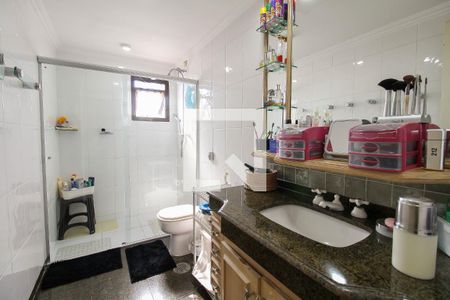 Apartamento para alugar com 242m², 5 quartos e 4 vagasBanheiro da Suíte 1