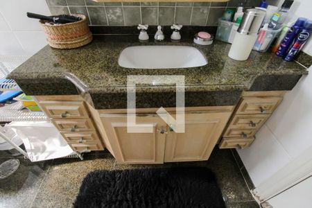 Apartamento para alugar com 242m², 5 quartos e 4 vagasBanheiro da Suíte 1