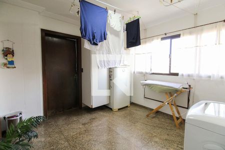 Apartamento para alugar com 242m², 5 quartos e 4 vagasÁrea de Serviço