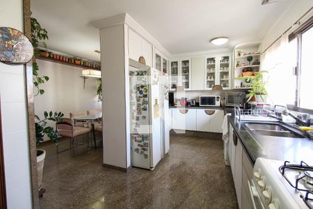 Apartamento para alugar com 242m², 5 quartos e 4 vagasCozinha