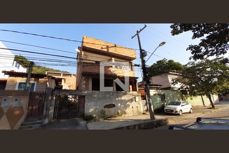 Casa à venda com 70m², 2 quartos e sem vaga Casa à venda com 70m², 2 quartos e sem vagaFachada