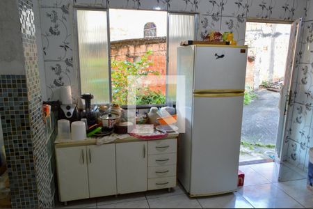 Casa à venda com 70m², 2 quartos e sem vaga Casa à venda com 70m², 2 quartos e sem vagaCozinha