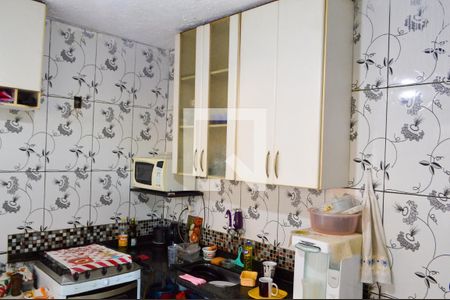 Casa à venda com 70m², 2 quartos e sem vaga Casa à venda com 70m², 2 quartos e sem vagaCozinha