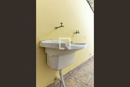 Casa à venda com 138m², 2 quartos e 2 vagas Casa à venda com 138m², 2 quartos e 2 vagasÁrea de Serviço