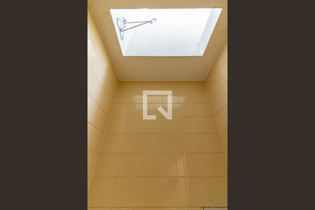 Casa à venda com 138m², 2 quartos e 2 vagas Casa à venda com 138m², 2 quartos e 2 vagasBanheiro