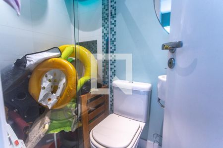 Casa à venda com 278m², 3 quartos e 4 vagas Casa à venda com 278m², 3 quartos e 4 vagasBanheiro de serviço