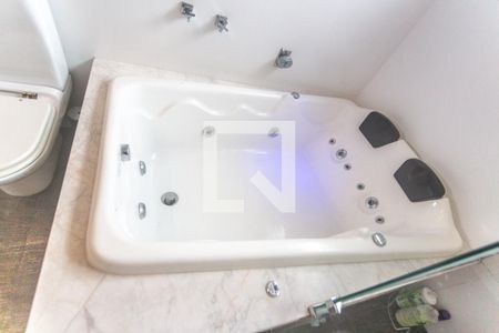 Casa à venda com 278m², 3 quartos e 4 vagas Casa à venda com 278m², 3 quartos e 4 vagasBanheiro suíte 3