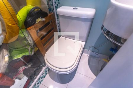 Casa à venda com 278m², 3 quartos e 4 vagas Casa à venda com 278m², 3 quartos e 4 vagasBanheiro de serviço