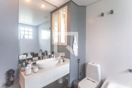 Casa à venda com 278m², 3 quartos e 4 vagas Casa à venda com 278m², 3 quartos e 4 vagasBanheiro suíte 3