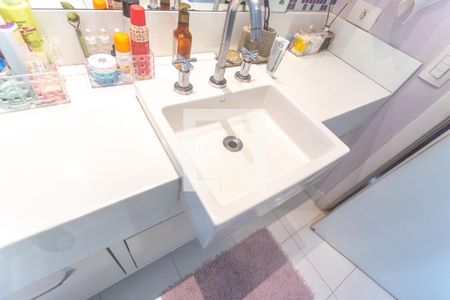 Casa à venda com 278m², 3 quartos e 4 vagas Casa à venda com 278m², 3 quartos e 4 vagasBanheiro suíte 2