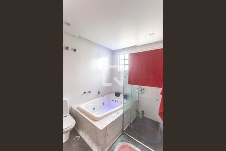 Casa à venda com 278m², 3 quartos e 4 vagas Casa à venda com 278m², 3 quartos e 4 vagasBanheiro suíte 3