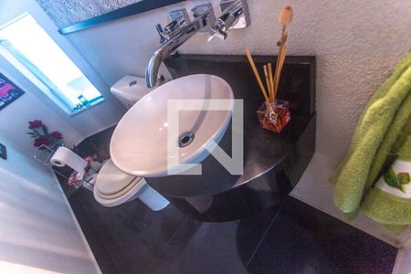 Casa à venda com 278m², 3 quartos e 4 vagas Casa à venda com 278m², 3 quartos e 4 vagasLavabo