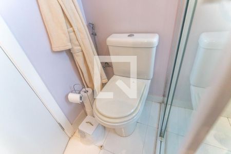 Casa à venda com 278m², 3 quartos e 4 vagas Casa à venda com 278m², 3 quartos e 4 vagasBanheiro suíte 2