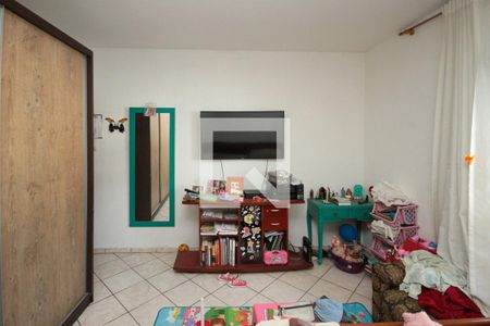 Quarto de casa à venda com 2 quartos, 208m² em Vila Santa Clara, São Paulo