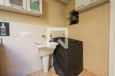 Casa à venda com 188m², 3 quartos e 5 vagas Casa à venda com 188m², 3 quartos e 5 vagasÁrea de Serviço