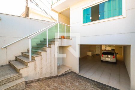 Casa à venda com 188m², 3 quartos e 5 vagas Casa à venda com 188m², 3 quartos e 5 vagasGaragem