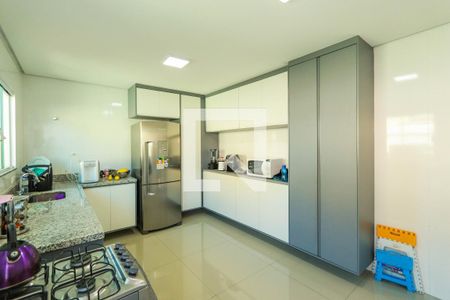 Casa à venda com 188m², 3 quartos e 5 vagas Casa à venda com 188m², 3 quartos e 5 vagasCozinha