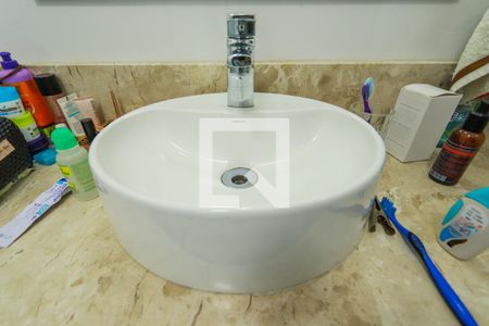 Casa à venda com 188m², 3 quartos e 5 vagas Casa à venda com 188m², 3 quartos e 5 vagasBanheiro Social