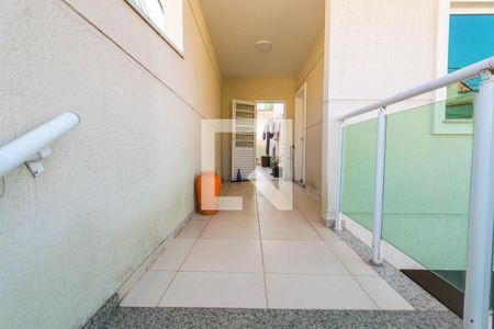 Casa à venda com 188m², 3 quartos e 5 vagas Casa à venda com 188m², 3 quartos e 5 vagasEntrada