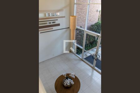 Apartamento à venda com 126m², 3 quartos e 2 vagas Apartamento à venda com 126m², 3 quartos e 2 vagasHall social