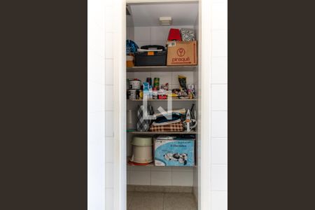 Apartamento à venda com 126m², 3 quartos e 2 vagas Apartamento à venda com 126m², 3 quartos e 2 vagasDespensa