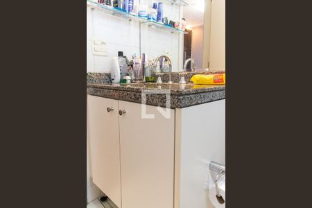 Apartamento à venda com 126m², 3 quartos e 2 vagas Apartamento à venda com 126m², 3 quartos e 2 vagasBanheiro da Suíte